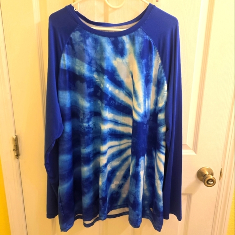 Real Legends 3XL Keep it Cool Blue & White Tie Dye Longsleeve Can be a Rashguard